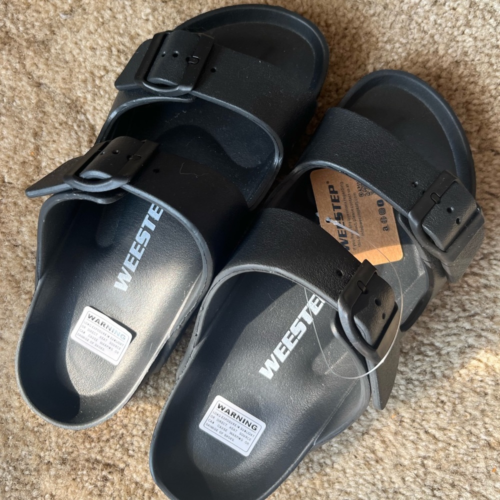 NWT sandals